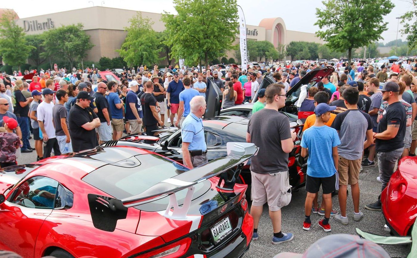 Crowd at Laguna Niguel Cars And Coffee